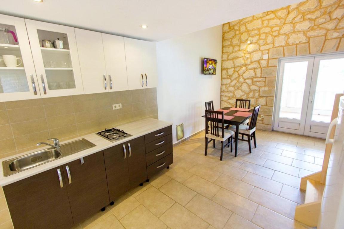 Seaside Secluded Apartments Cove Skozanje, Hvar - 5713 Gdinj Exterior photo